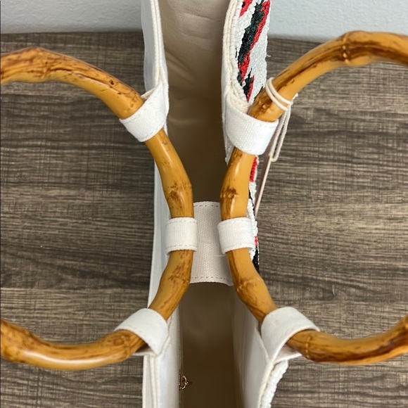 Cherry Beaded Bag (Crossbody Strap) w/ Matching Beaded Wallet 🍓🍒 - Picture 13 of 16